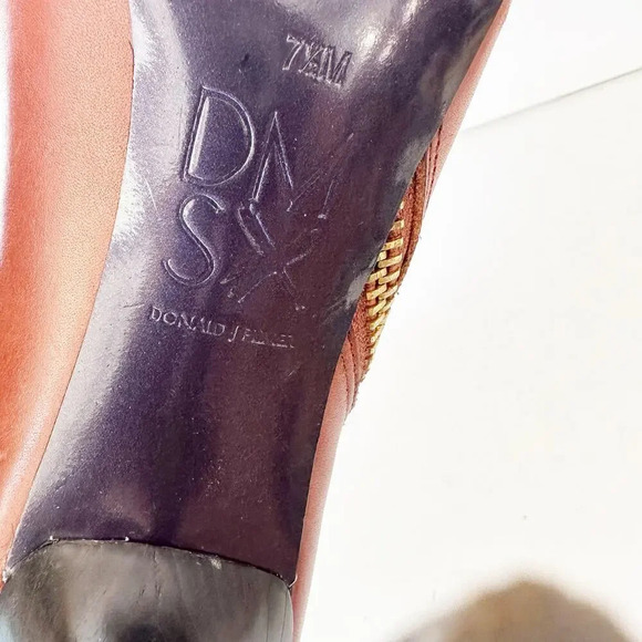 DONALD PLINER 7.5 Brown Heeled Perforated Lattice Ankle Stiletto Boots - Picture 5 of 8